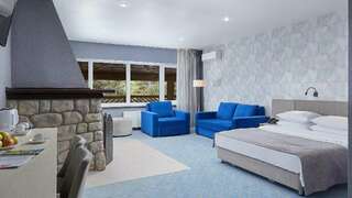 Гостиница Кантри Резорт Вербилки Однокомнатный люкс с камином/ Suite with fireplace-2