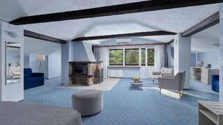 Гостиница Кантри Резорт Вербилки Люкс Кантри с камином/ Suite Country with fire place-4