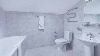 Гостиница Кантри Резорт Вербилки Люкс Кантри с камином/ Suite Country with fire place-5