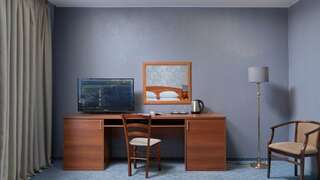 Гостиница Кантри Резорт Вербилки Двухкомнатный люкс/ Suite 2 rooms-5