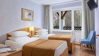 Гостиница Кантри Резорт Вербилки Стандартный номер с двумя кроватями/ Standart TWIN-1