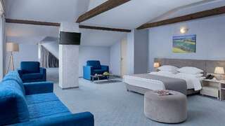 Гостиница Кантри Резорт Вербилки Люкс Кантри/ Suite Country-1