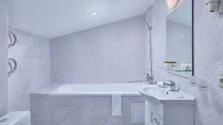 Гостиница Кантри Резорт Вербилки Люкс Кантри/ Suite Country-5