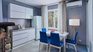 Гостиница Кантри Резорт Вербилки Двухкомнатный люкс с камином-2