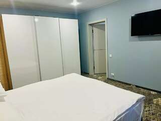 Гостиница Кантри Резорт Вербилки Семейный трехкомнатный номер 6 корпус-4